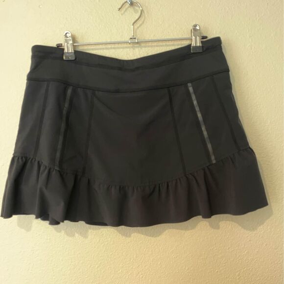 Athleta Ruffle Tennnis Golf Pickle Ball Skirt size 6 - Picture 2 of 4